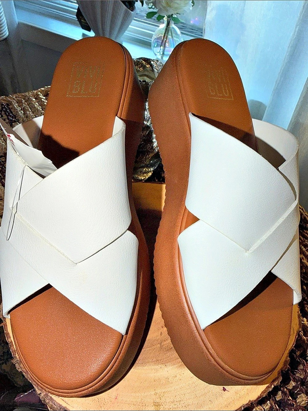 VYVY BLU Women's Platform Slide Sandals in White & Brown NWT